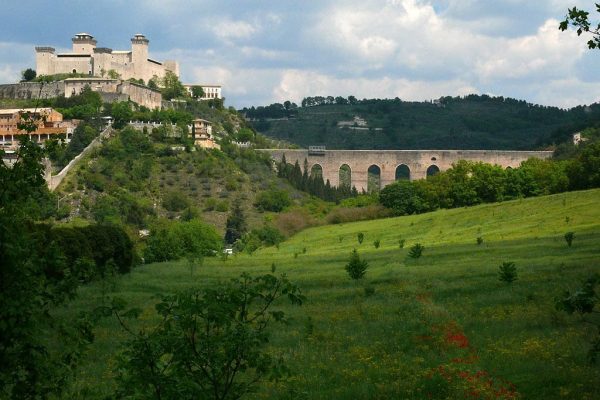 Rocca_Albornoz_and_Ponte_delle_Torri_Spoleto